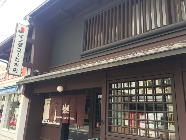 三条まで鴨川沿いをゆっくり歩きました。<br />イノダコーヒーで休憩。