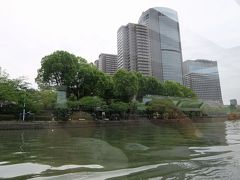 右端が「帝国ホテル大阪」、中央の高いビルが「ＯＡＰ（大阪アメニティパーク）」