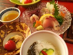 呼子に到着して宿泊する旅館金丸さんでの夕食。
魚三昧！