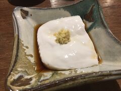 　夕食は、美栄橋にある沖縄料理居酒屋のしむへ
　店内は結構混んでいて、相席になった
　ジーマミ豆腐がとにかく歯ごたえがあり美味しかった