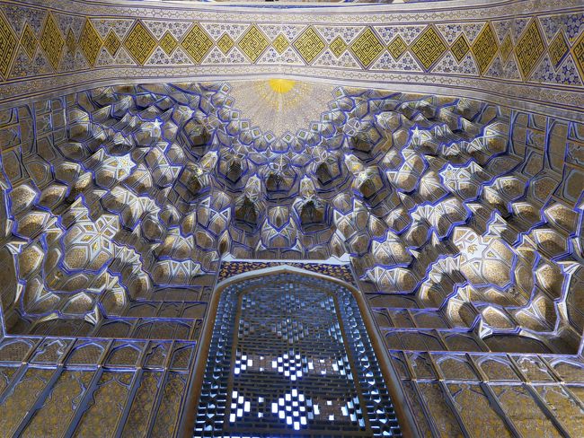 ミフラブの所から見上げてみました。