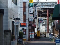 新宿から京王線特急で約30分の高幡不動駅へ。
ランチは食べログで評判の良かったカレー屋さん「アンジュナ」で。
写真がなくあまり覚えていませんが、満足した記憶があります。