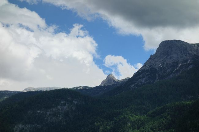 ファイヴフィンガーズ行きを諦めたけど、<br />未練がましくこちら方向の山ばっかり眺めていた。