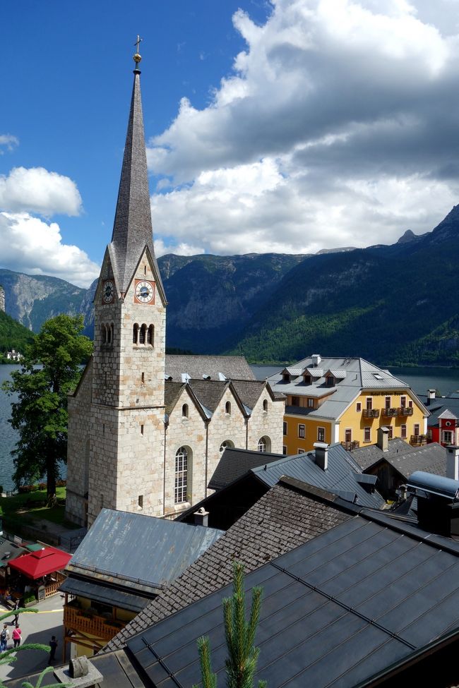 カトリック教会から見るプロテスタント教会。<br />外観はこちらの方が絵になる。