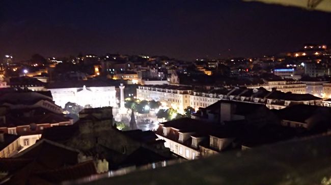サンタ・ジュスタのエレベーターを上ったところの夜景1<br />夜で雨が降っていたので、エレベーターそのものの写真は残念ながら取れませんでした（ＴＴ）