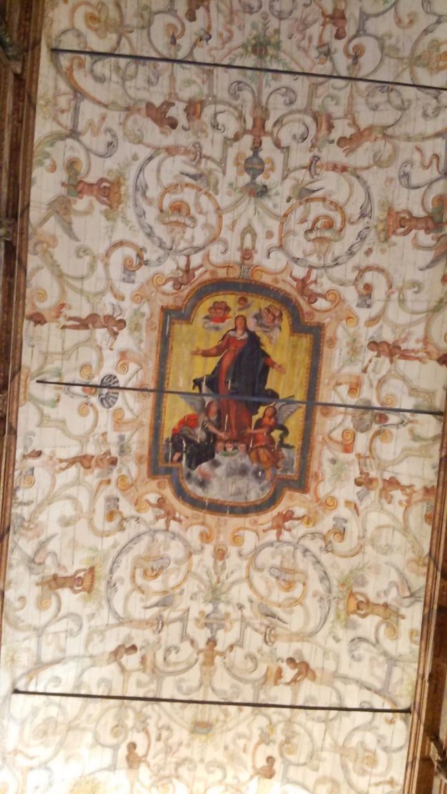 サンタ・マリア教会内部2