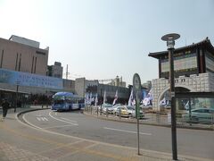 14：10　東仁川駅から地下鉄と空港鉄道を乗り継いで金浦空港へ戻ります。