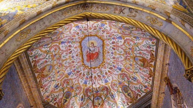 カテドラル内部？4