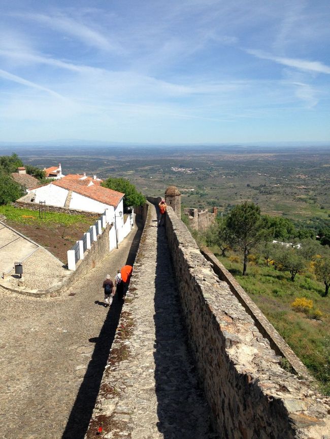 町中にある城壁も歩ける。