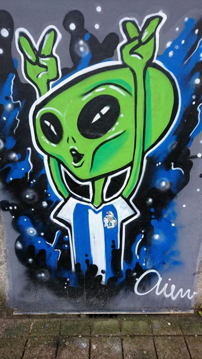 街中の落書き．笑える．