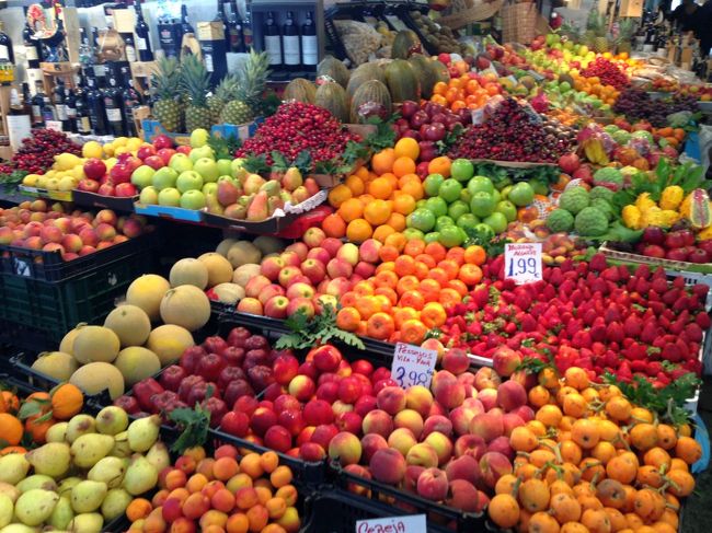 ボリャオン市場．