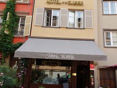 ホテル・スイスです。

前庭のテラスが素敵！

http://www.hotel-suisse.com/fr/