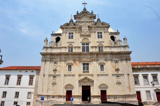 すぐに大学エリアに着きました。<br />