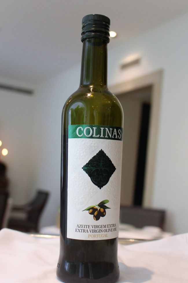 オリーブオイルがとても美味しかったので聞いたらパンフレットと持ってきてくれました。ホテルから近いとの事で翌日買いにいこうと思いました。<br />でも結局、パンフレットの地図が漠然としてたのと山火事があったので道路事情も分からず止めました・・・・今でも心残りです。