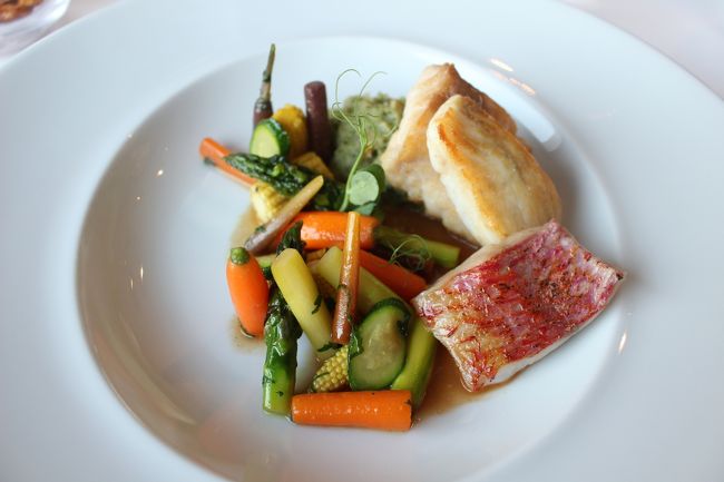 私と娘はお魚<br />少しお塩効いてます。<br />エグゼクティブシェフのお休みは痛い！