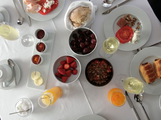 朝食を楽しみ娘はお友達と合流するのでリスボンからフランクフルトに飛びます。私たちはリスボン観光です。