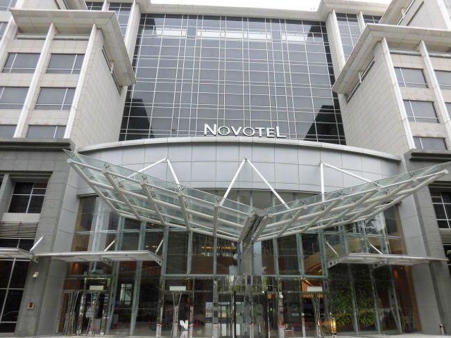 翌朝撮った写真ですが、<br />当日は台北ノボテル桃園国際空港ホテルに泊まりました。