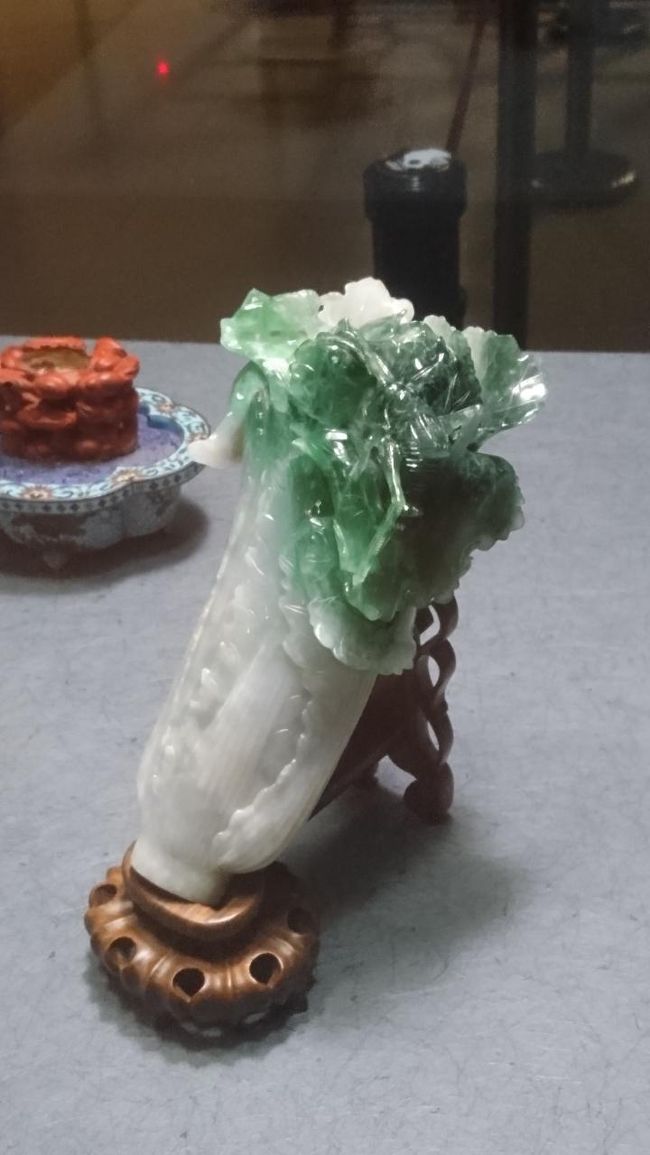 有名な白菜！<br /><br /><br />なんでも、白菜があるときは角煮が無いそうです。<br />一緒に飾られている日があれば行きたいですね・・・