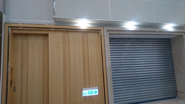 開いてませんでしたorz<br /><br /><br /><br />JALの便が動いている時間帯でないと開いていないようです。<br />残念・・・