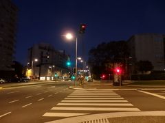 夜が明けていませんが、おはようございます。
時差ボケもあるのか、早い目覚めです。
