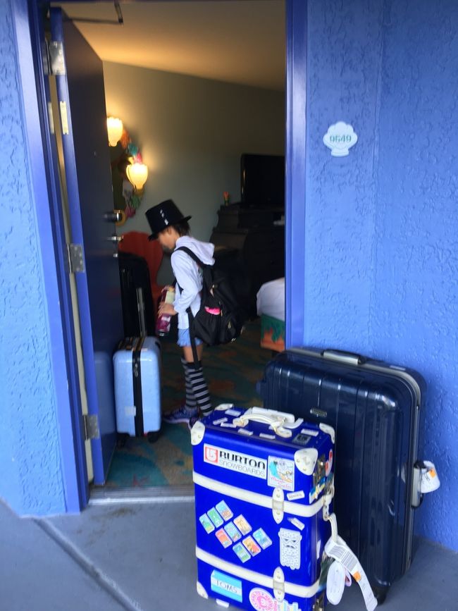 27日に到着して1日まで5日間お世話になった、アリエルルームをチェックアウトして部屋移動～♪
