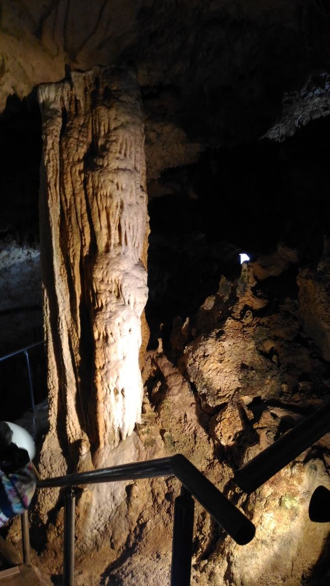 鍾乳洞<br /><br />意外とそんなに涼しくない！笑