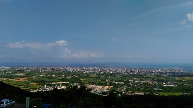 エメラルドの海を見る展望台<br /><br />素晴らしい景色でした！！<br />かなりのんびりしました。<br />星が出たら夜再び来ようと思ったんですが、曇り空だったので断念・・・