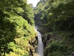 「神都高千穂大橋」と五ヶ瀬川。