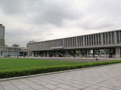 広島平和記念資料館です。
この時はちょうど東館がリニューアルの為見学できず、本館のみ見学しました。

