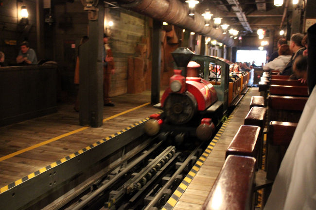 前日乗りすぎたビックサンダーマウンテン。<br />この日はファストパスを取っていました。