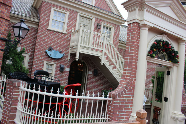 次のファストパスの時間までちょっと散策。