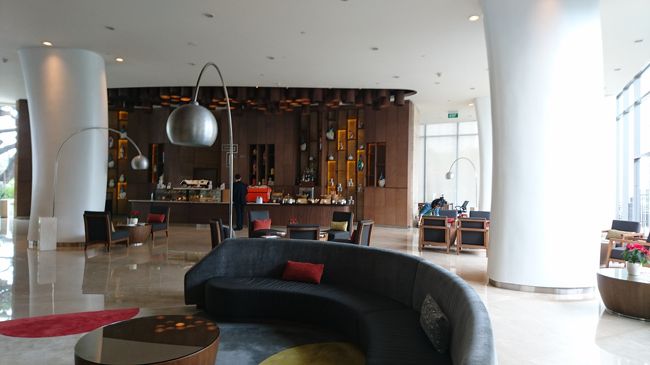 朝食は良かったのですが。。。<br />ホテル到着時のベルボーイの方々のスピーディな<br />手荷物搬送やエグゼクティブラウンジでのCheck-in時の<br />丁重さが、このキー事件(そしてその後の対応)で全て台無し。<br />というか、こうなってしまうと「馬鹿にしているのか？」<br />と思ってしまうレベルです。