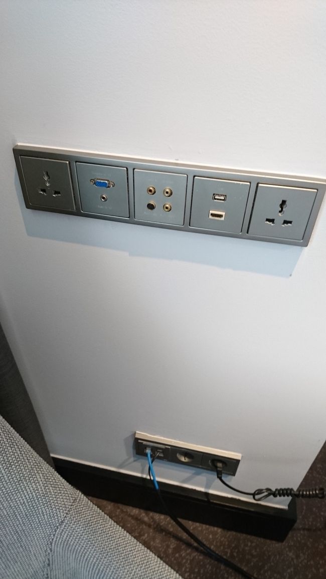 コンセントも充実。