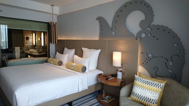 これは、波？蛸？<br />何を表しているのでしょうか。