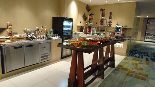 フード全景です。