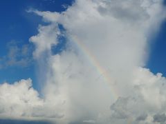 西桟橋へ移動

虹が出ていました！

（雲の真ん中辺りです）