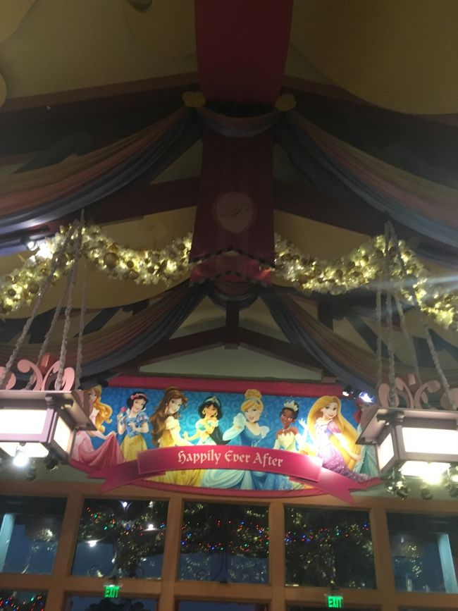 プリンセスグッズがいっぱい置いてありました。