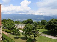 笛吹川フルーツ公園方面。