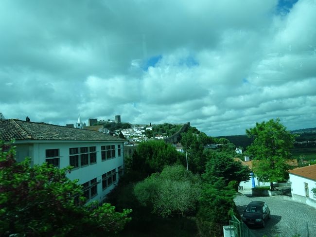 リスボンからバスで、オビドスへやってきました