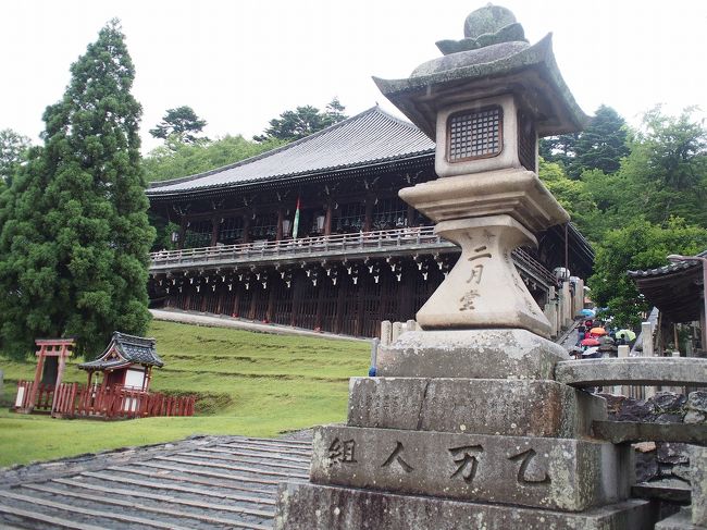 私が前行った時はほとんど人がいなかったのですが今回はたくさんの人が訪れていました