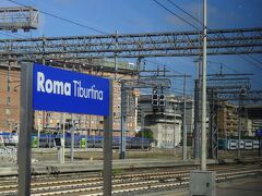 ローマ・テルミニ駅の一つ前です。ここから列車はのろのろと進行します。