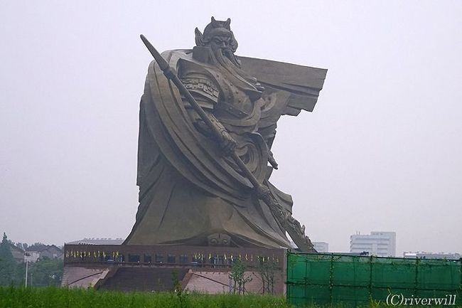三国志ファン垂涎！超絶カッコイイ関羽像降臨』荊州(中国)の旅行