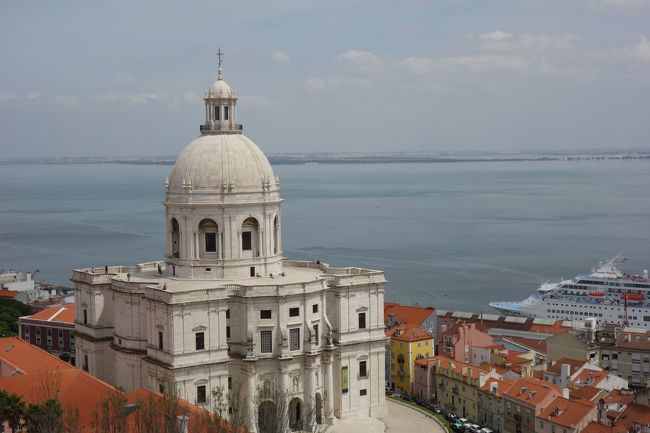 ここからもサンタ・エングラシア教会。