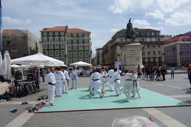 隣ではゆる～く柔道しています。