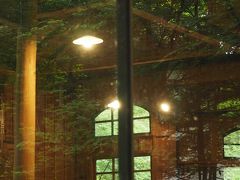 軽井沢の父として知られるカナダ生まれの英国聖公会宣教師
A.C.ショー氏が布教の拠点としていた教会です。

ショー氏が家族や友人とひと夏を軽井沢で過ごしたことから、
この地の避暑地としての発展が始まったとのこと。