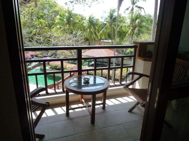 小さいけどテラスもありますよ。<br />