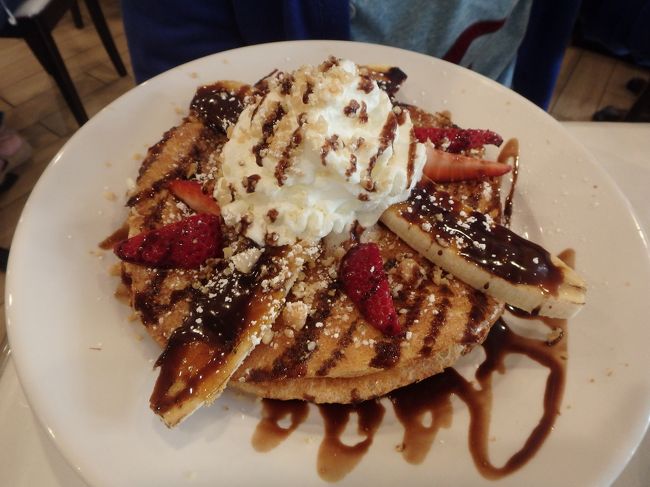 ふわふわパンケーキ♪<br /><br />ヒルトンに泊まったらまた来たいなあ