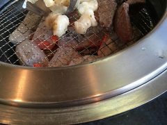 早めの夕食へ。17:45に予約していたきたうち牧場へ焼肉食します。
念願の石垣牛に舌鼓。。。