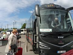 リガのターミナル。
タリンからリガはLUXのバスでも古い小さいバスみたい。
タリンからタルトゥ行きのほうが大きくて新しいバスが本数も多くでてるみたいだった。
12時ちょい前についた。