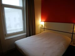 15:50
ホテルにチェックインします。
ibis styles strasbourg centre gareです